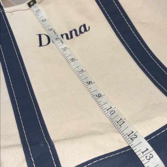 Vintage LL Bean Canvas Tote with Navy Trim zip close LARGE - Picture 4 of 16